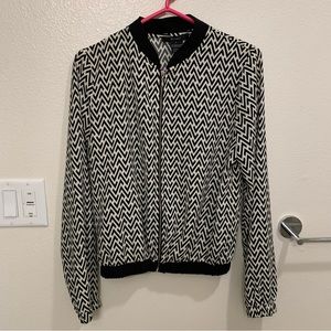 🤍 Black and White Patterned Jacket 🖤